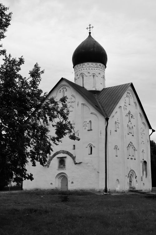 Free Black and white photo of Ilyina Transfiguration Church, a historic landmark in Novgorod, Russia. Stock Photo