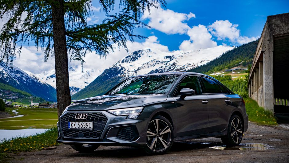 Как правильно выбрать Skoda Octavia A7 с пробегом - сравниваем два интересных варианта