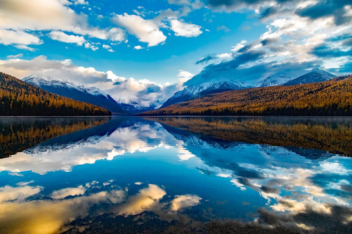 Fondo De Pantalla De Cuerpo De Agua