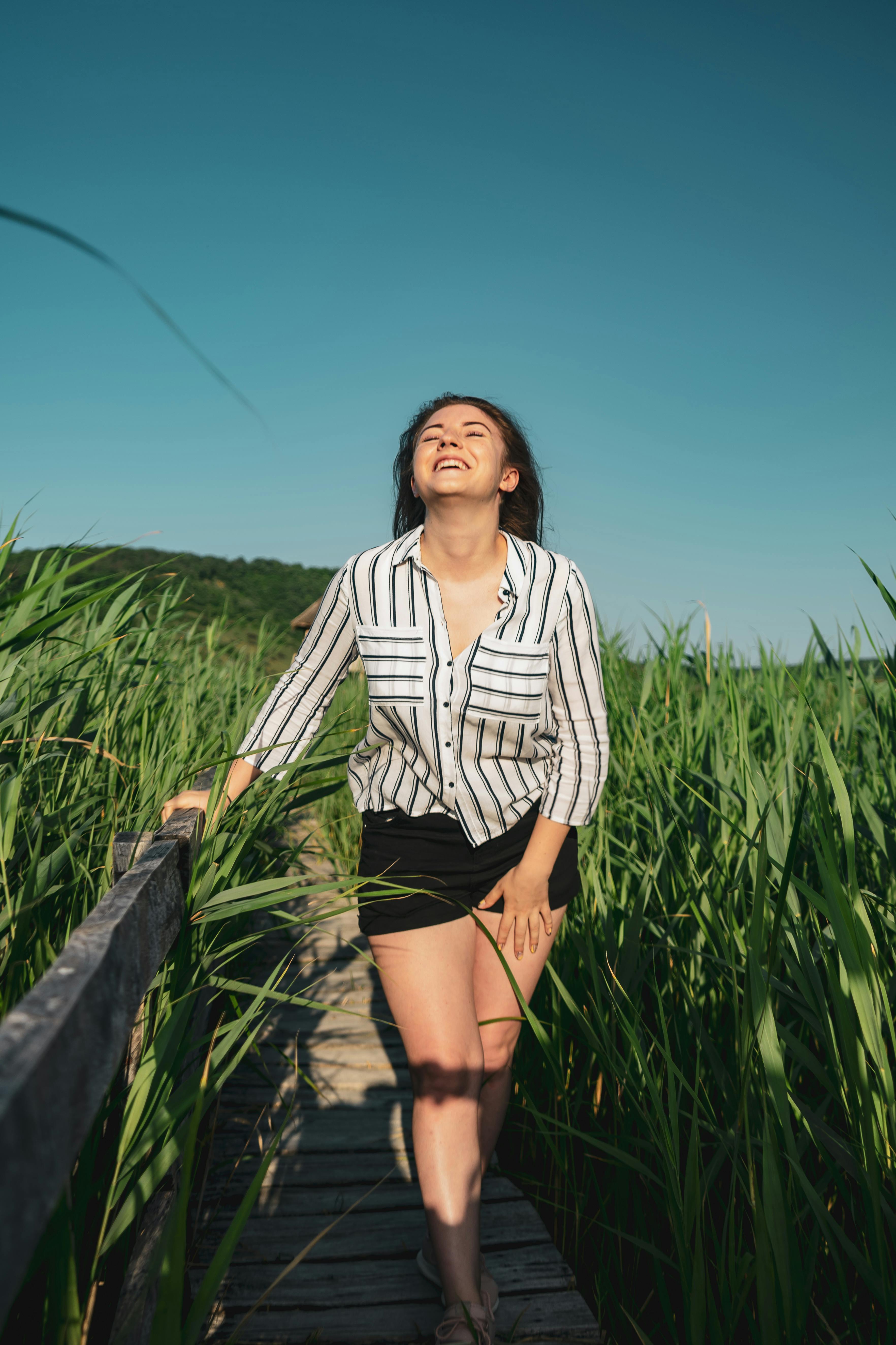 iceland single woman