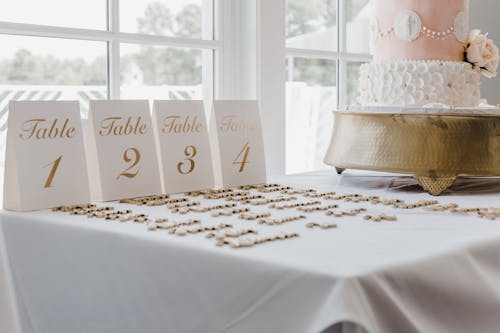 Tapis De Table Blanc