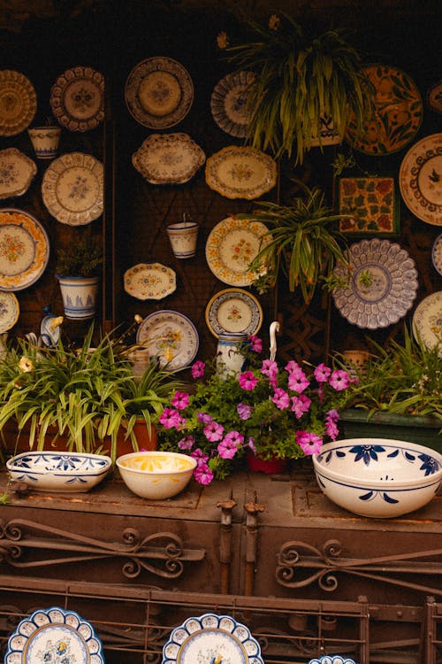 A display of plates and bowls in a store