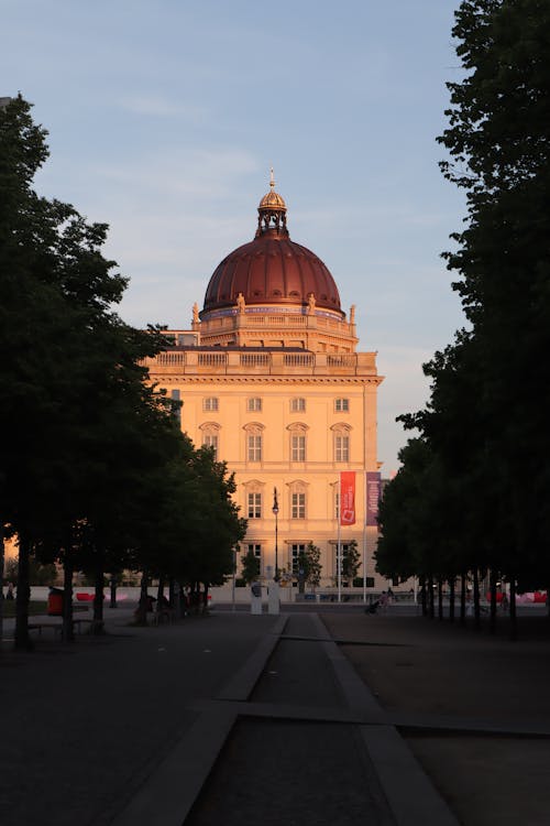 Gratis stockfoto met administratie, architectuur, avond licht