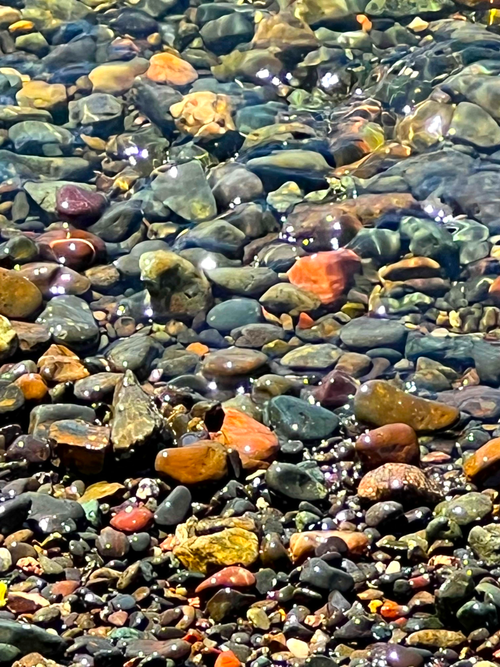 Free Wet Stones Greeting Loudly Stock Photo