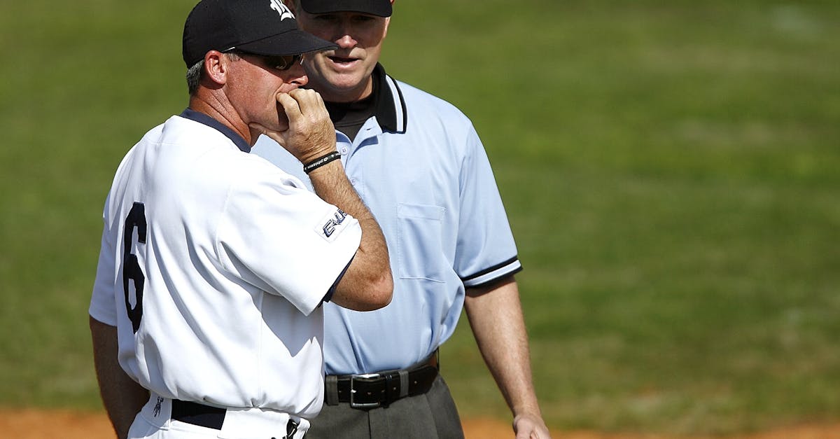 國際:經典賽爭議!張育成對裁判「變形蟲」好球帶的看法