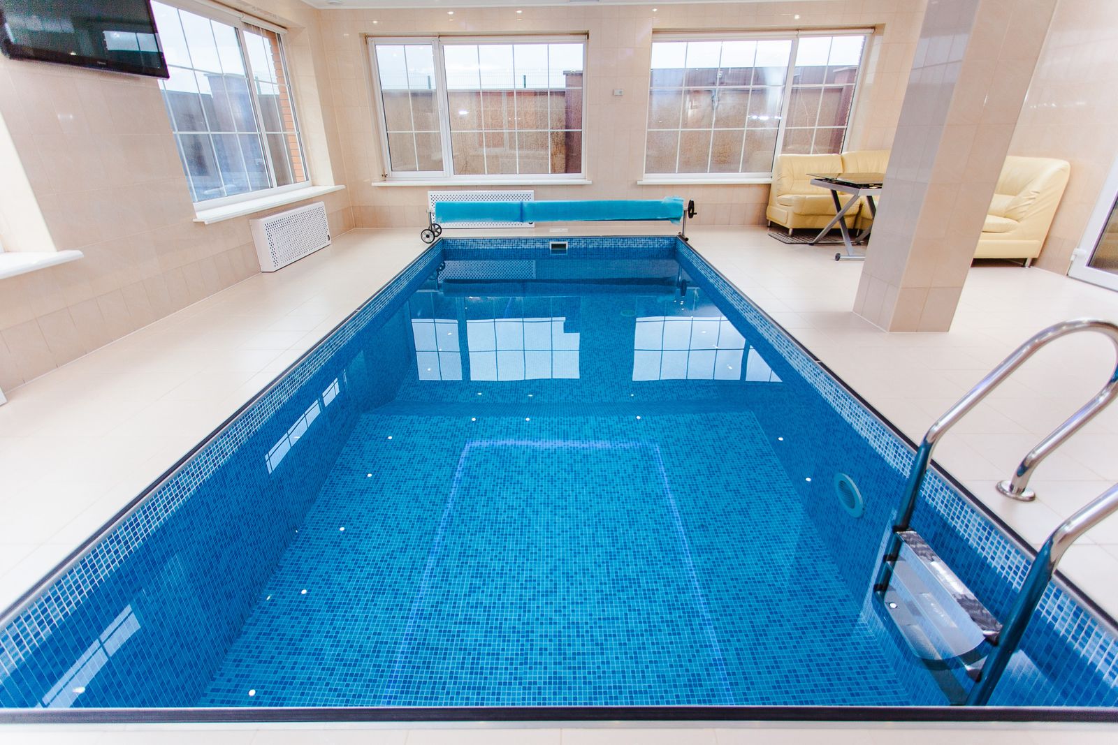 Geometric pool