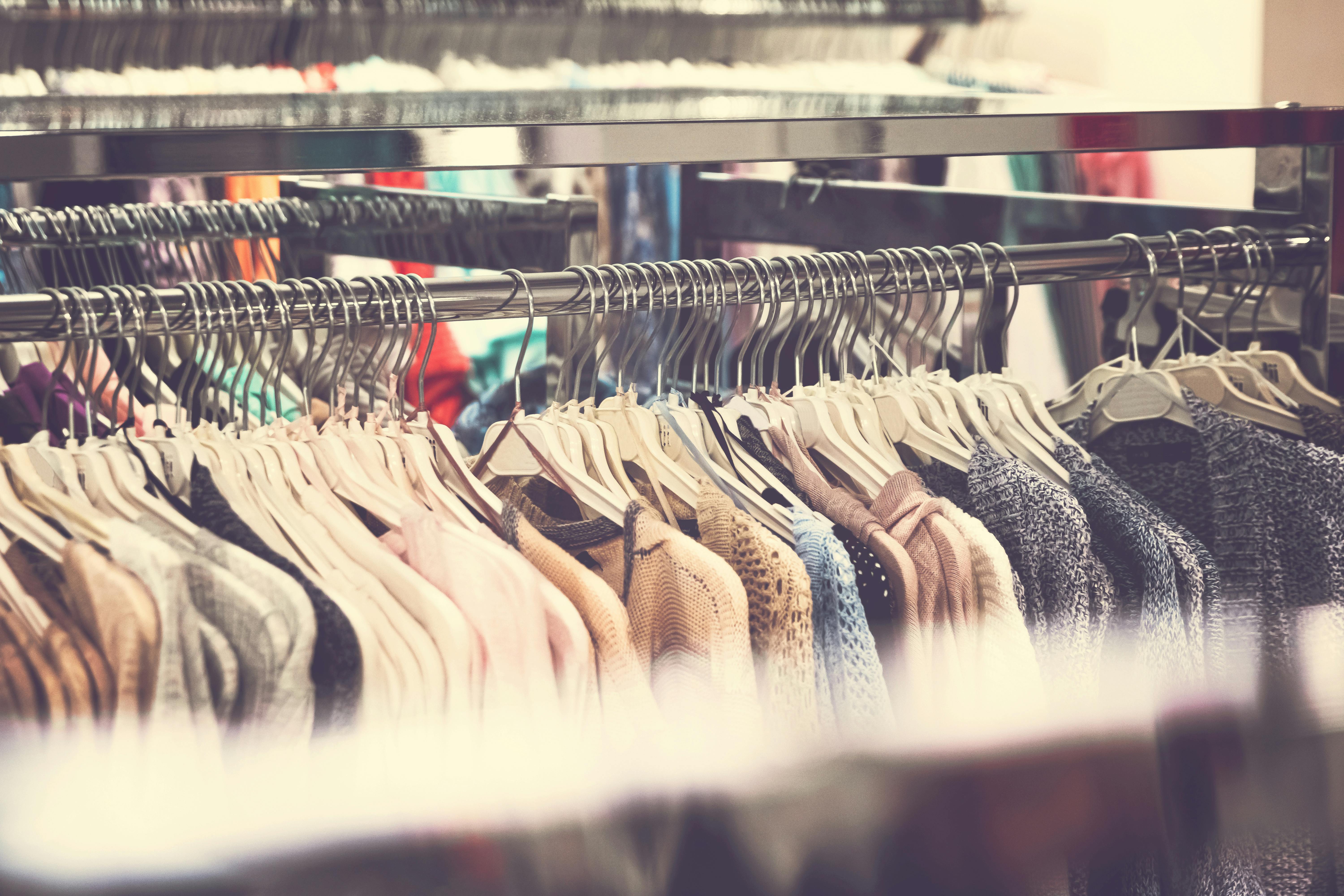 ラックの服 無料の写真素材 ラックの服 無料の写真素材