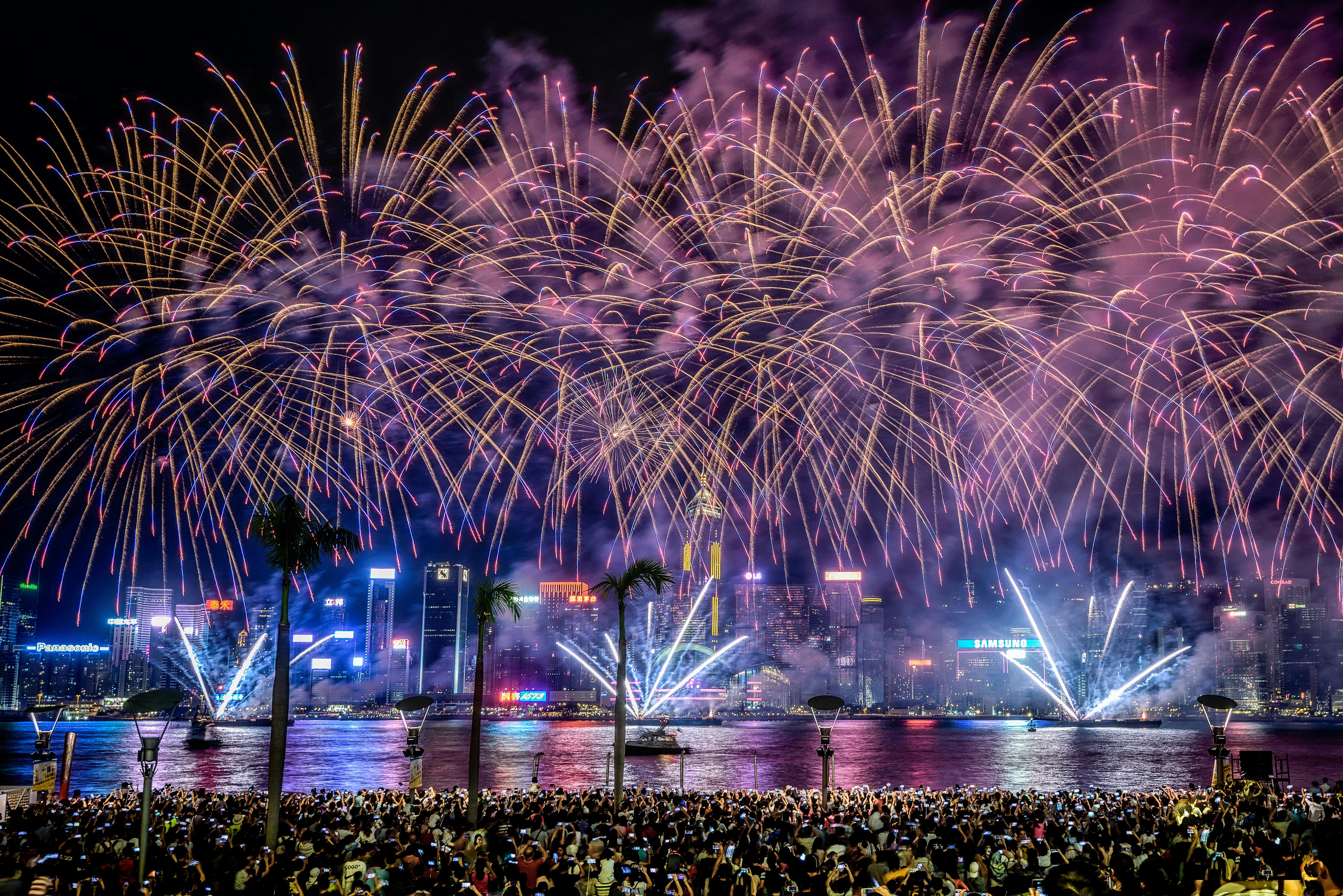 fireworks at nighttime