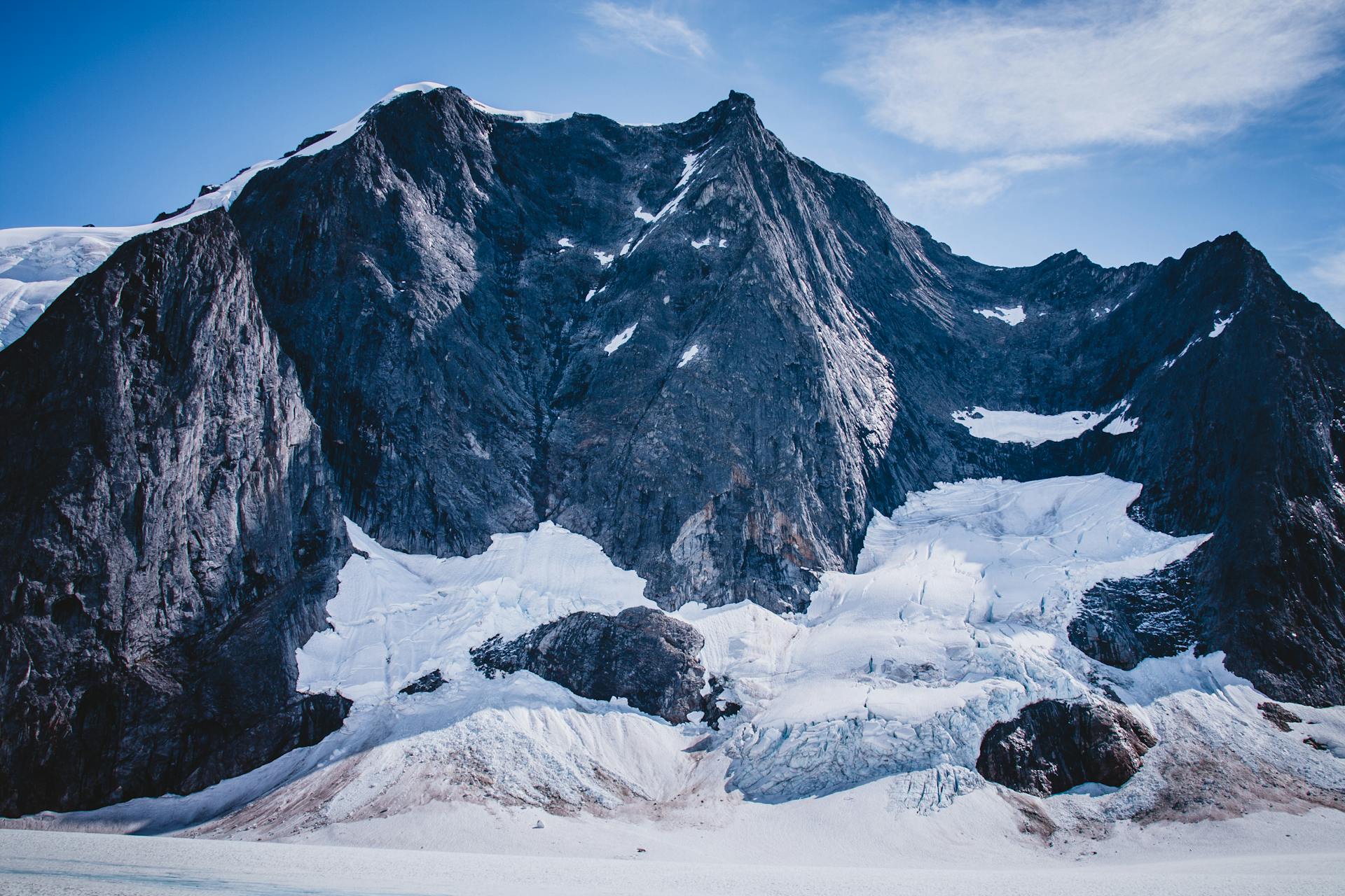 Majestic Alaskan Glacier and Rocky Peaks