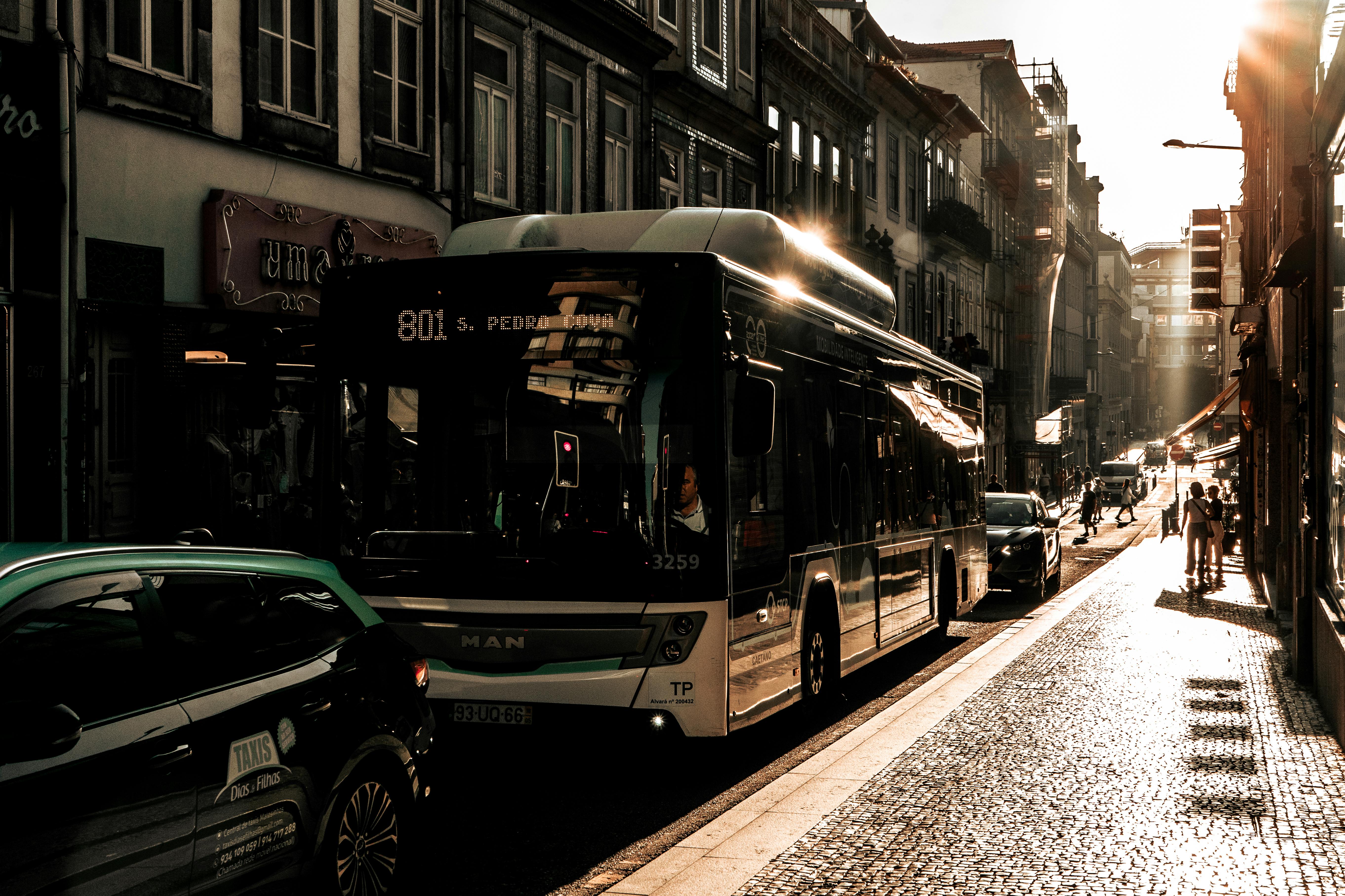 Data-Driven Fleet Electrification Strategy Highlights Commercial EV Focus — Photo by Uiliam Nörnberg on Pexels