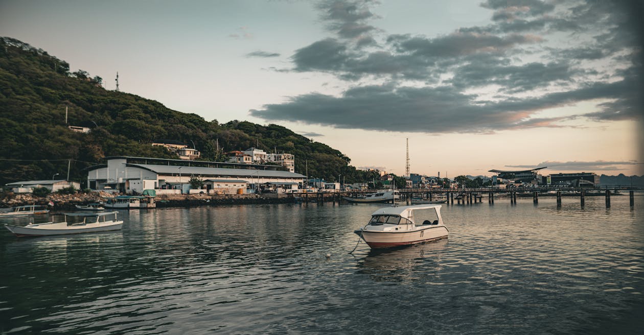 Free stock photo of beach, boats, dock