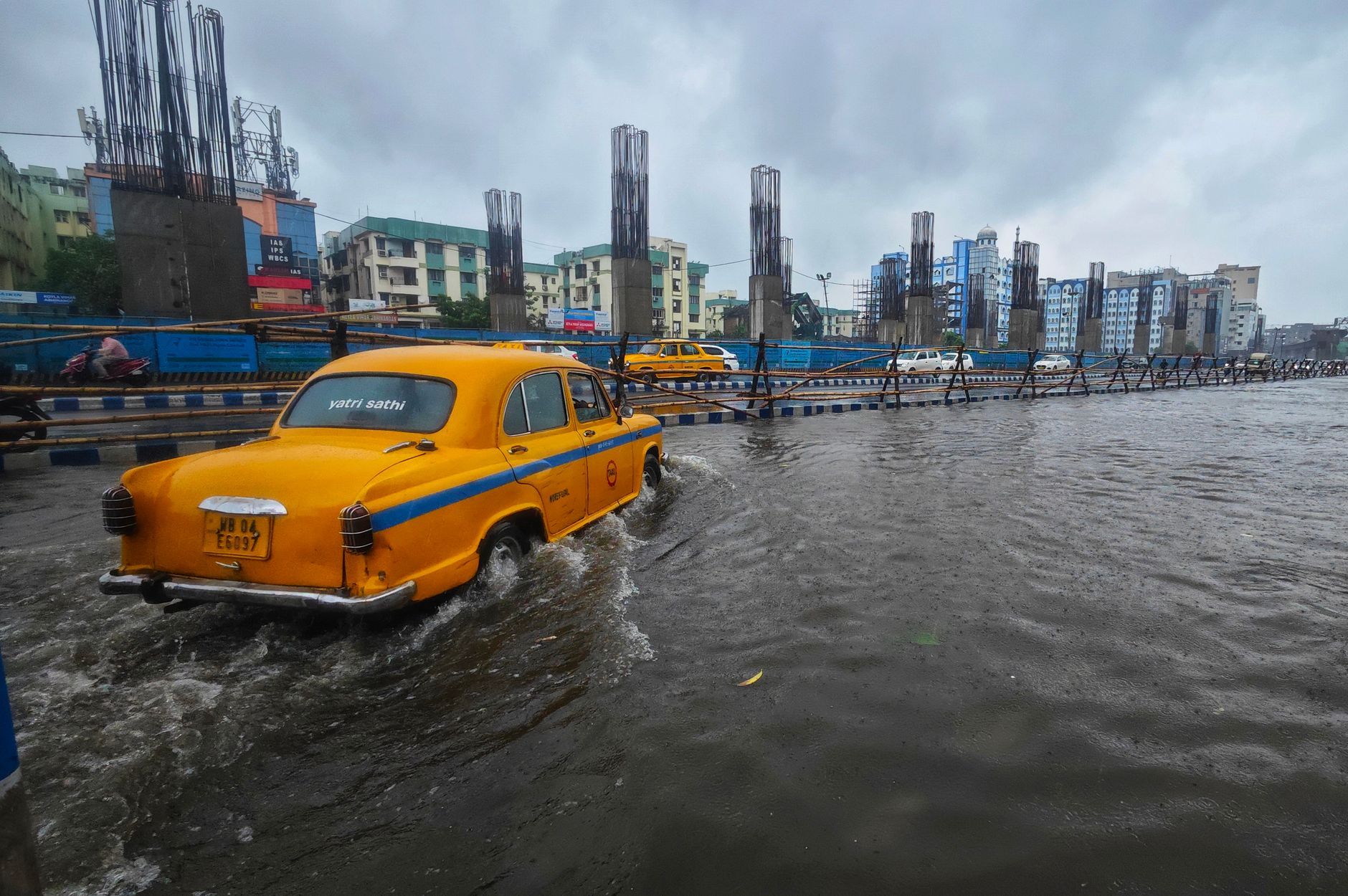 Massive Institutional Capital Floods India's Record-Breaking IPO