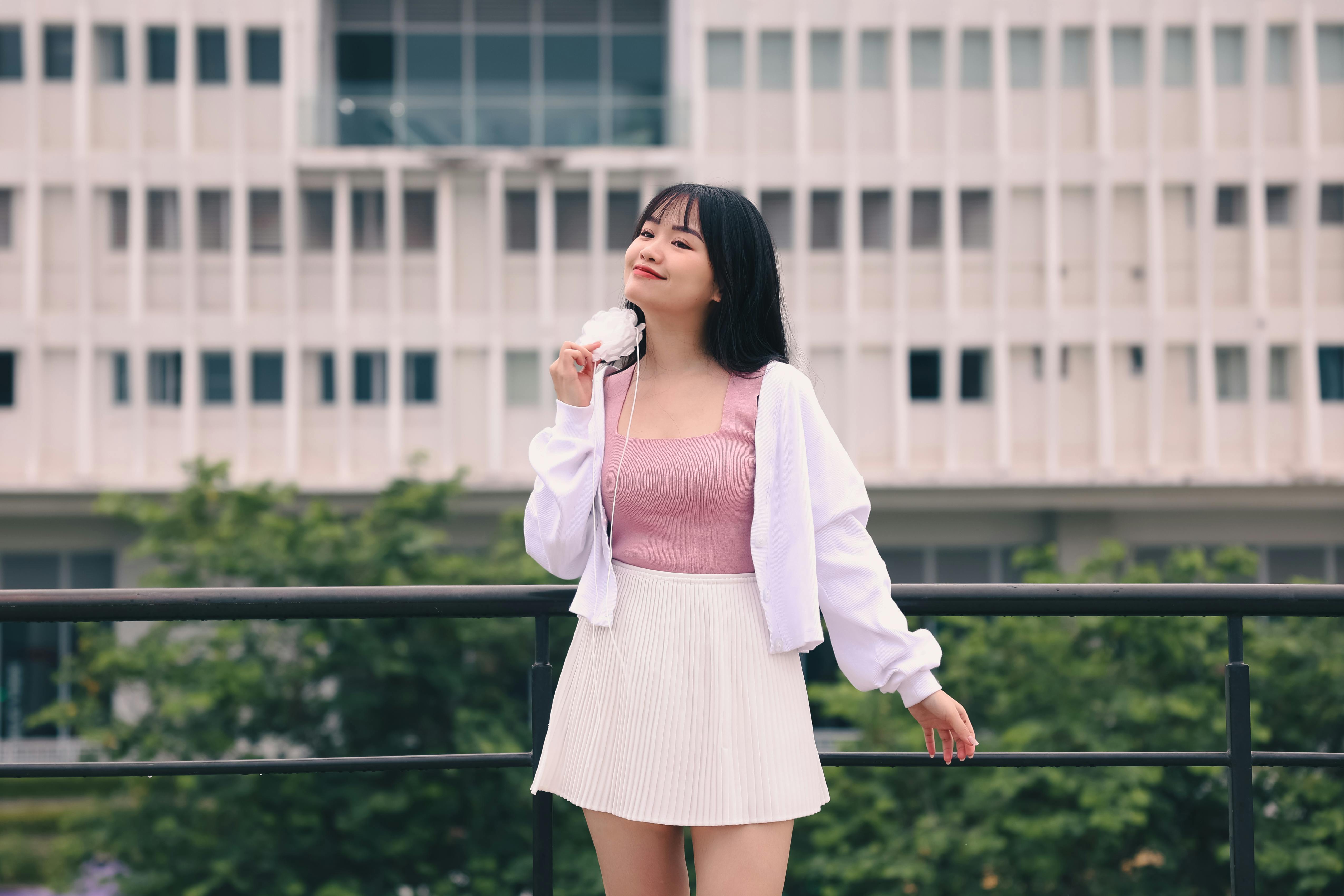 Moshi Moshi upbeat on lifestyle shopping — Photo by Steven Lee on Pexels