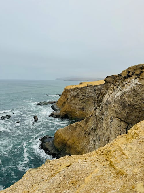 Δωρεάν στοκ φωτογραφιών με rock, Surf, ακτή