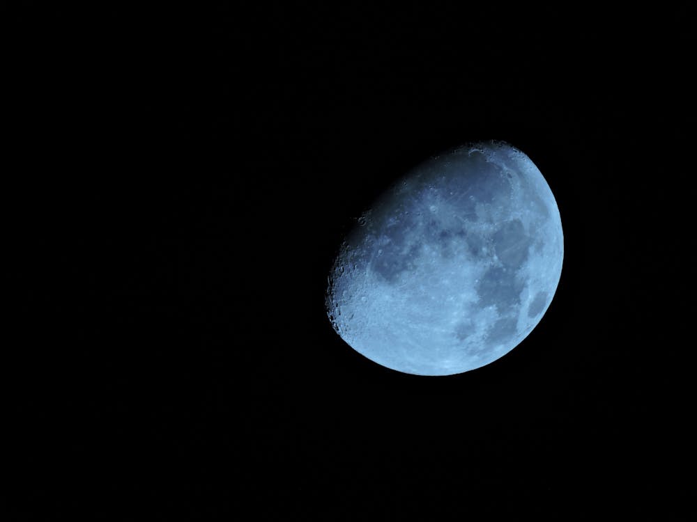 moon ufo