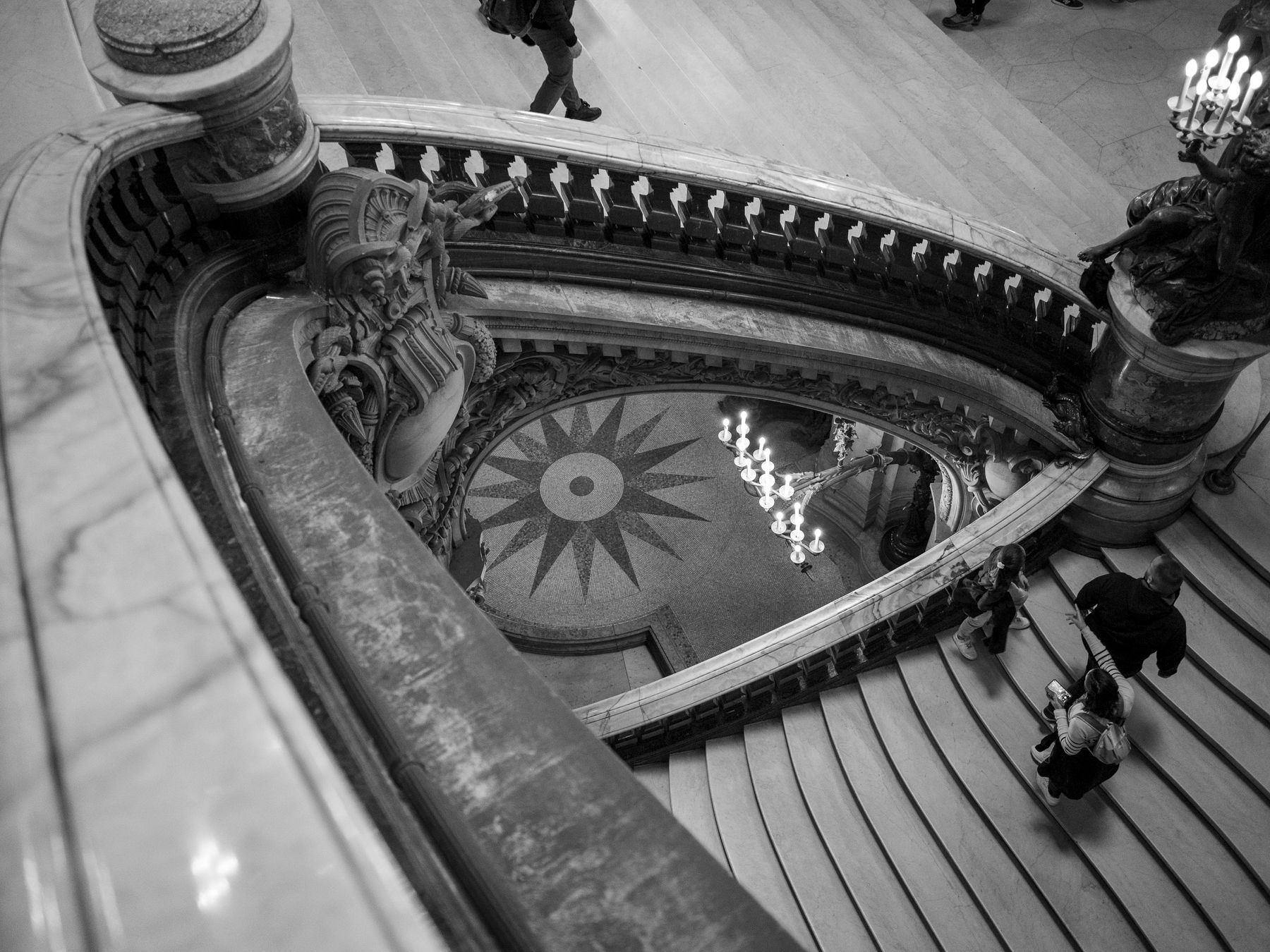Cambridge Heath — movers carrying boxes for a flat move