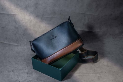 Luxurious leather handbag