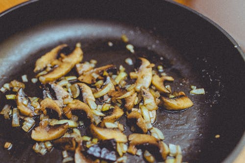 Free Closeup Photography of Sauteed Garlic Stock Photo