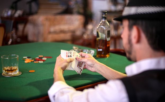 Online Casino: Spielautomaten und Live-Spiele im Überblick