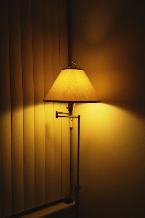 Immagine gratuita di angolo, camera, lampada