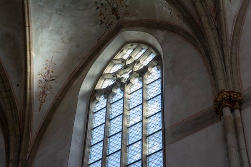 Foto profissional grátis de abadia, aparência gótica, arcada