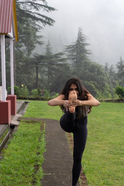 Imagine de stoc gratuită din clasa yoga, codru, femeie indiană