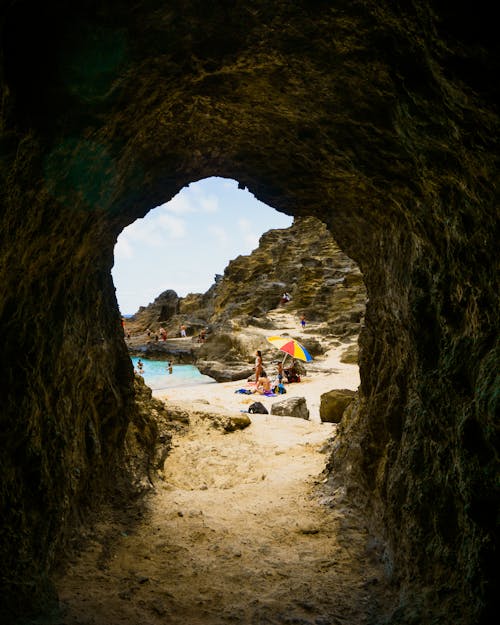Fotobanka s bezplatnými fotkami na tému dáždnik, Havaj, jaskyňa