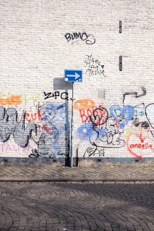 Ilmainen kuvapankkikuva tunnisteilla arkkitehtuuri, Betoni, graffiti
