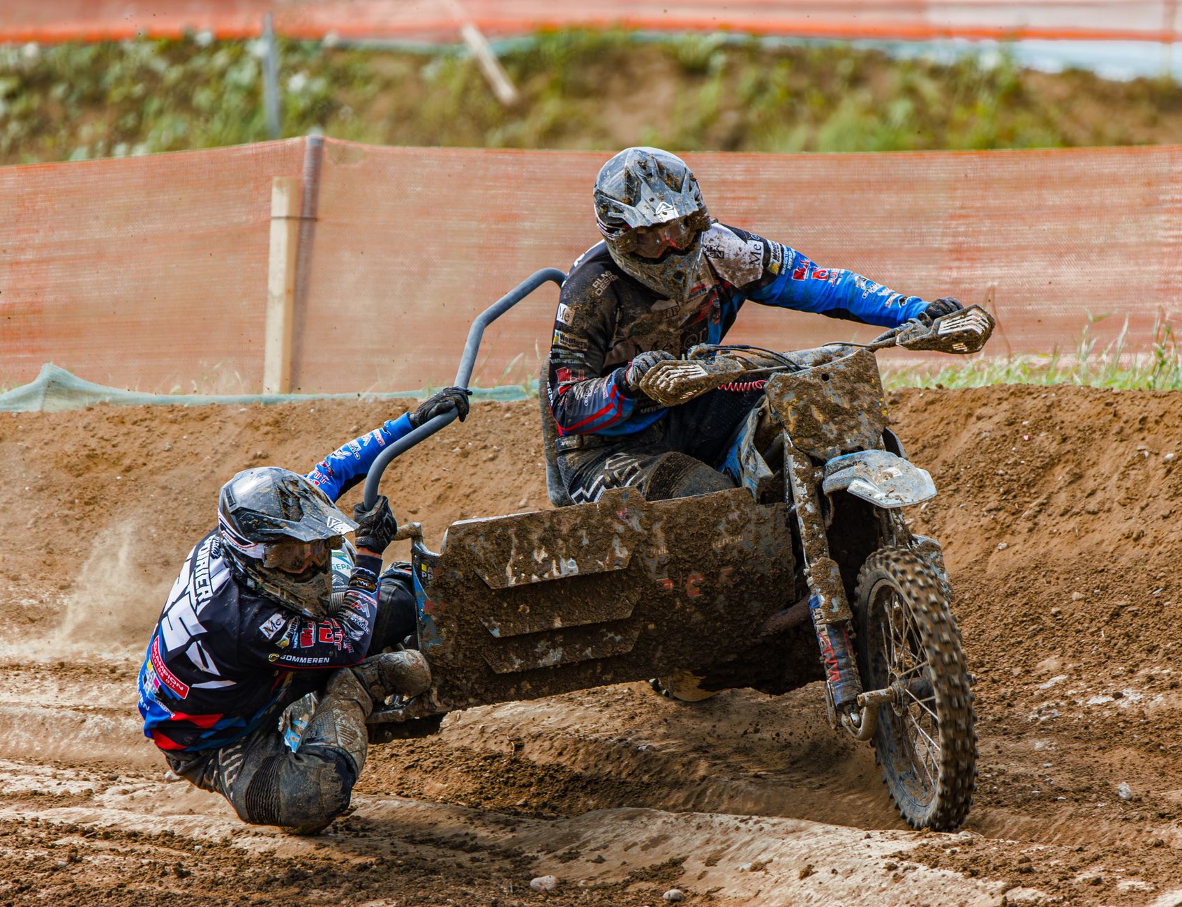 Internationale Grasbaanraces Loppersum met Martijn Wals