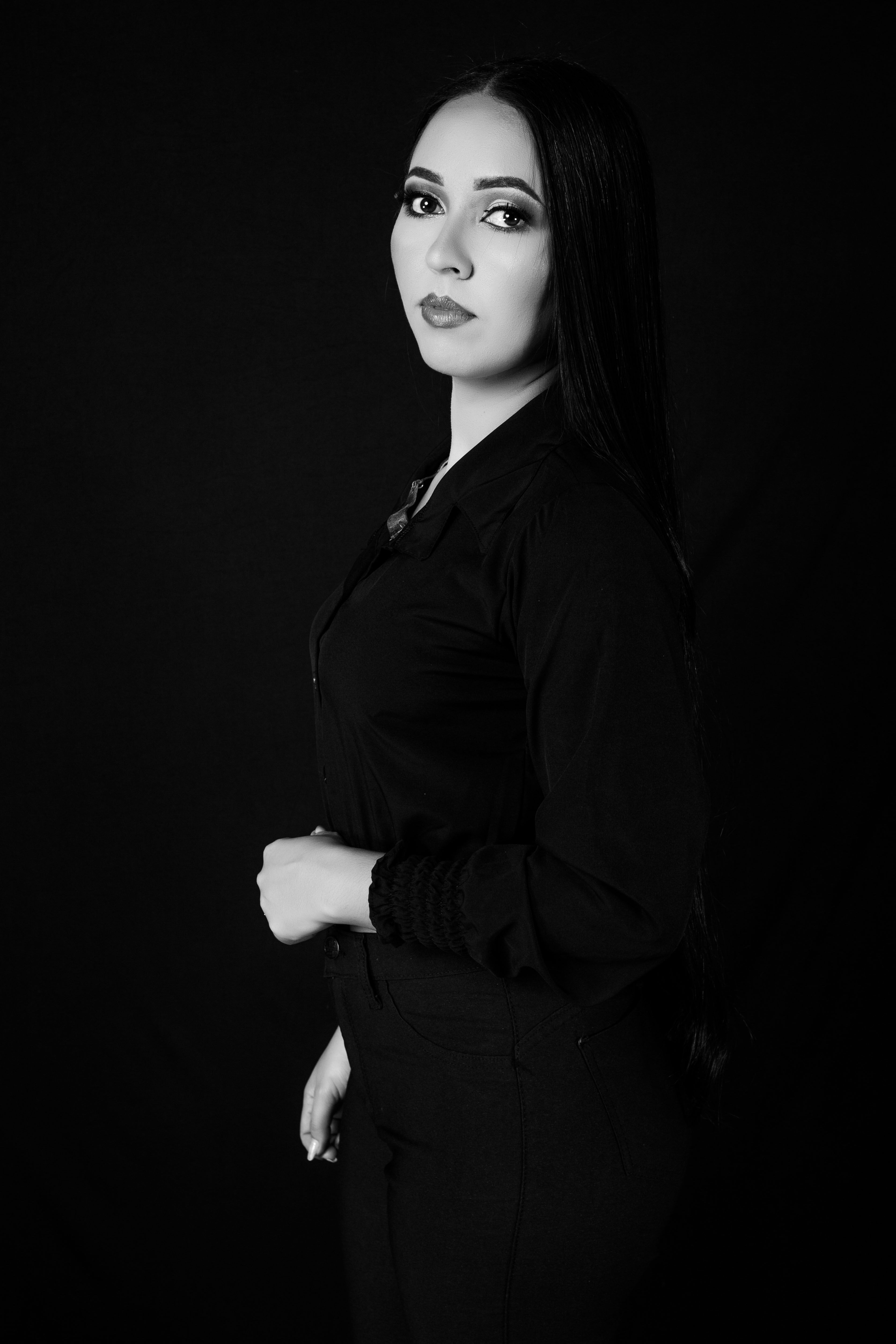 Portrait of Woman in Black and White · Free Stock Photo