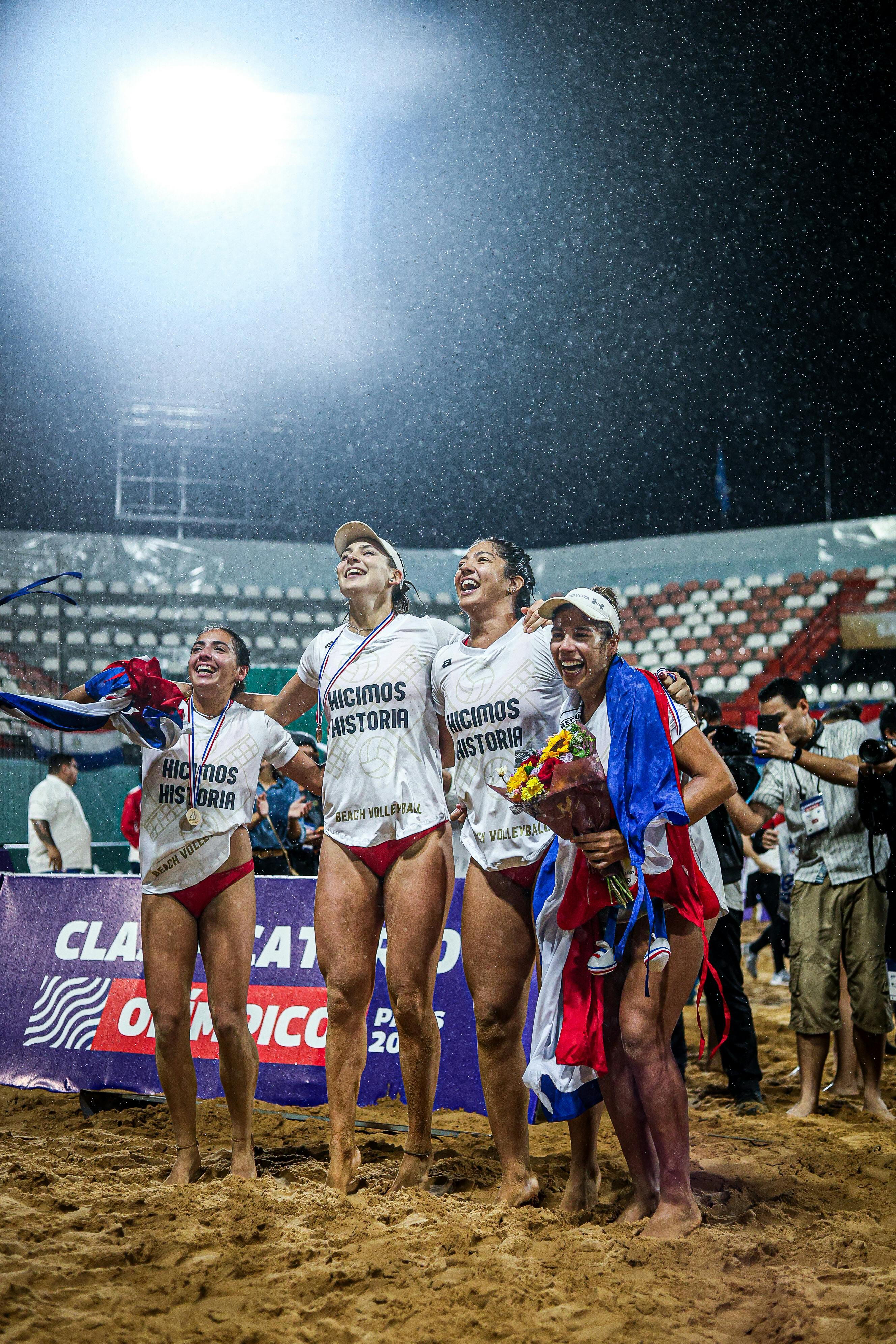 Echipa de Volei a Școlii Gimnaziale nr. 12 B.P. Hasdeu Constanța Strălucește la Memorialul Paul Cămui 2023!