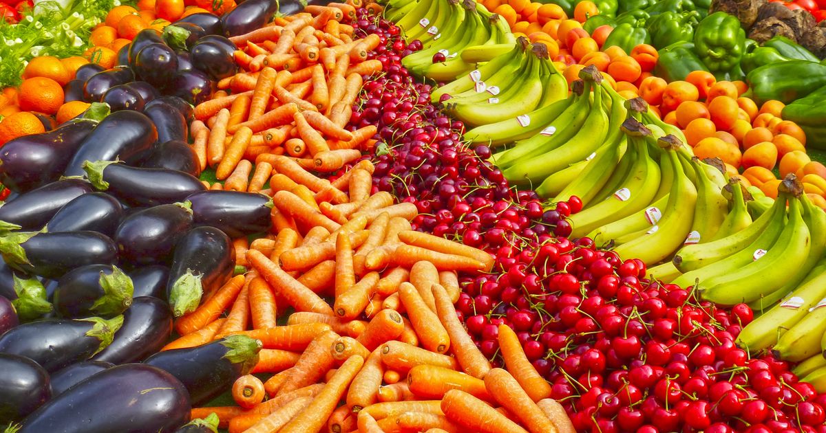 5 Benefits of Healthy Snacking at Work: The Evidence for UAE Employers