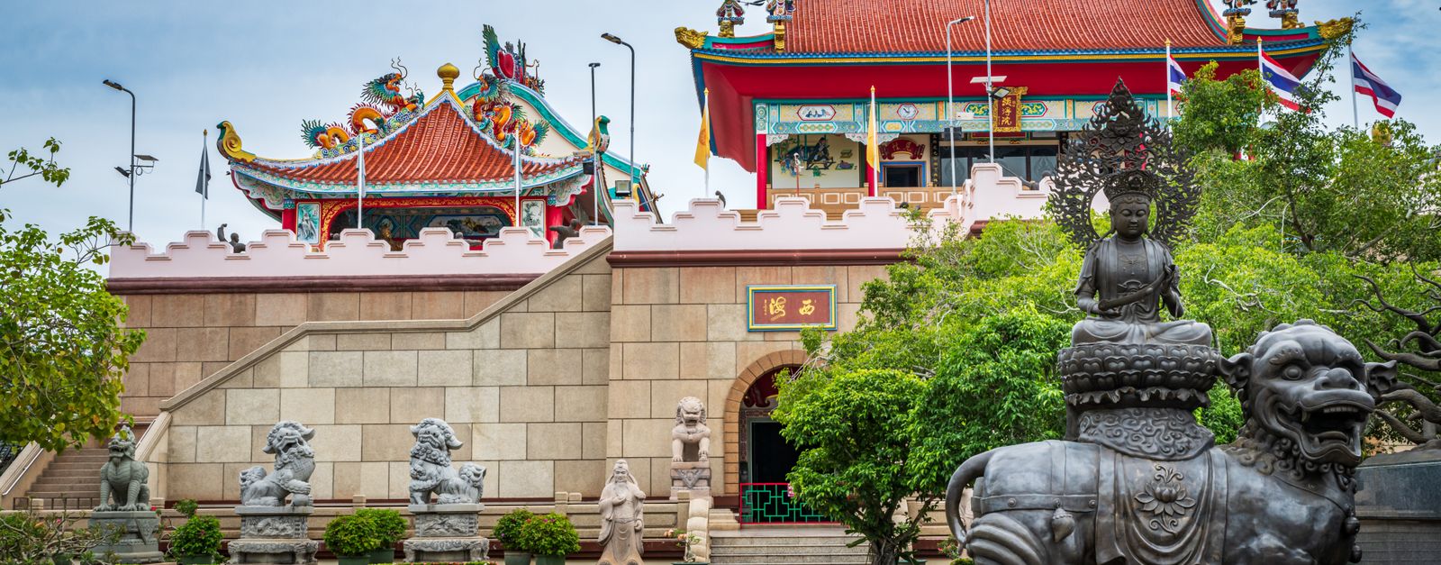A vibrant view of Anek Kusala Sala, a landmark museum in Pattaya, Thailand.
