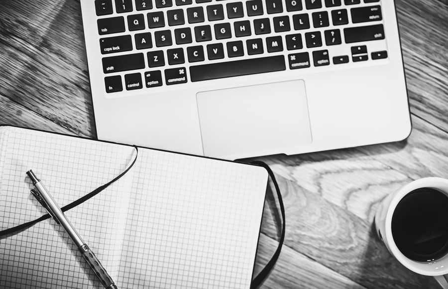Domain valuation and appraisal tools comparison chart for beginner domain flippers