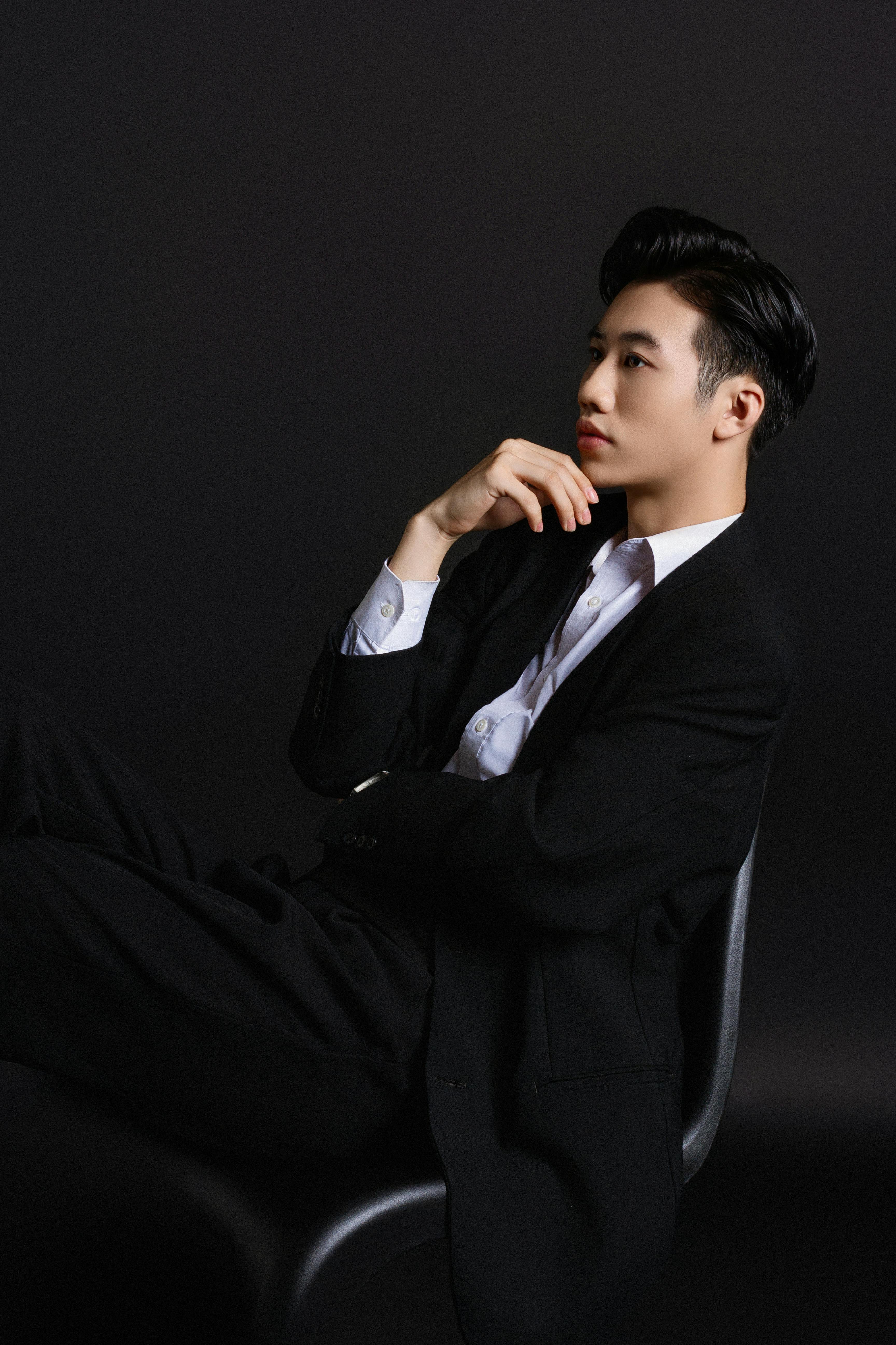 common:alt.prefix Ilmainen kuvapankkikuva tunnisteilla # sisätiloissa, Aasia, ajatteleminen common:alt.postfix