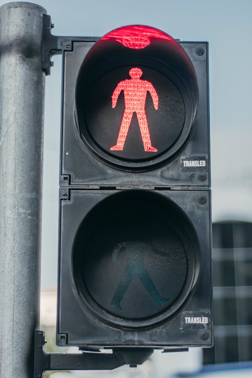 Close-Up Photo of Traffic Light