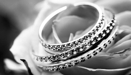 Free Silver-colored Ring Stock Photo