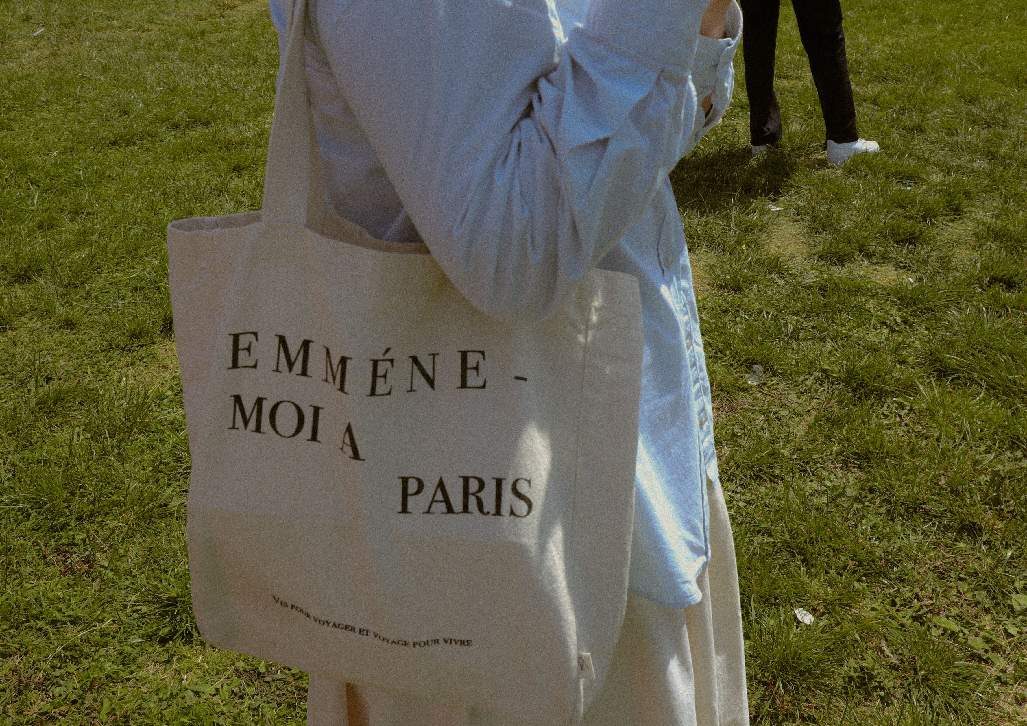 Votre Geste Soin Anime Votre Tenue Française