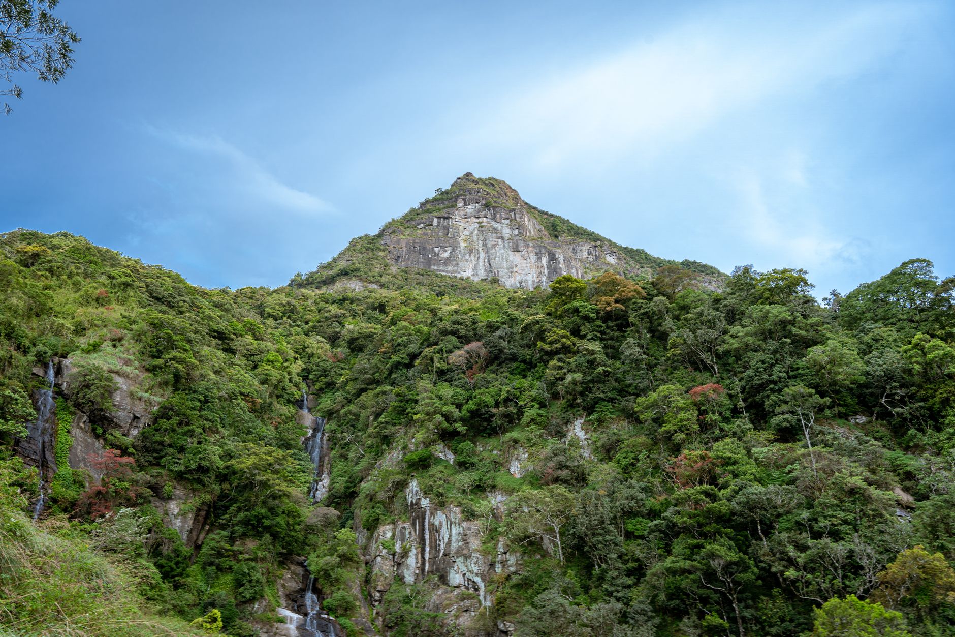Air Terjun Sri Gethuk: Surga Tersembunyi Gunungkidul yang Wajib Dijelajahi