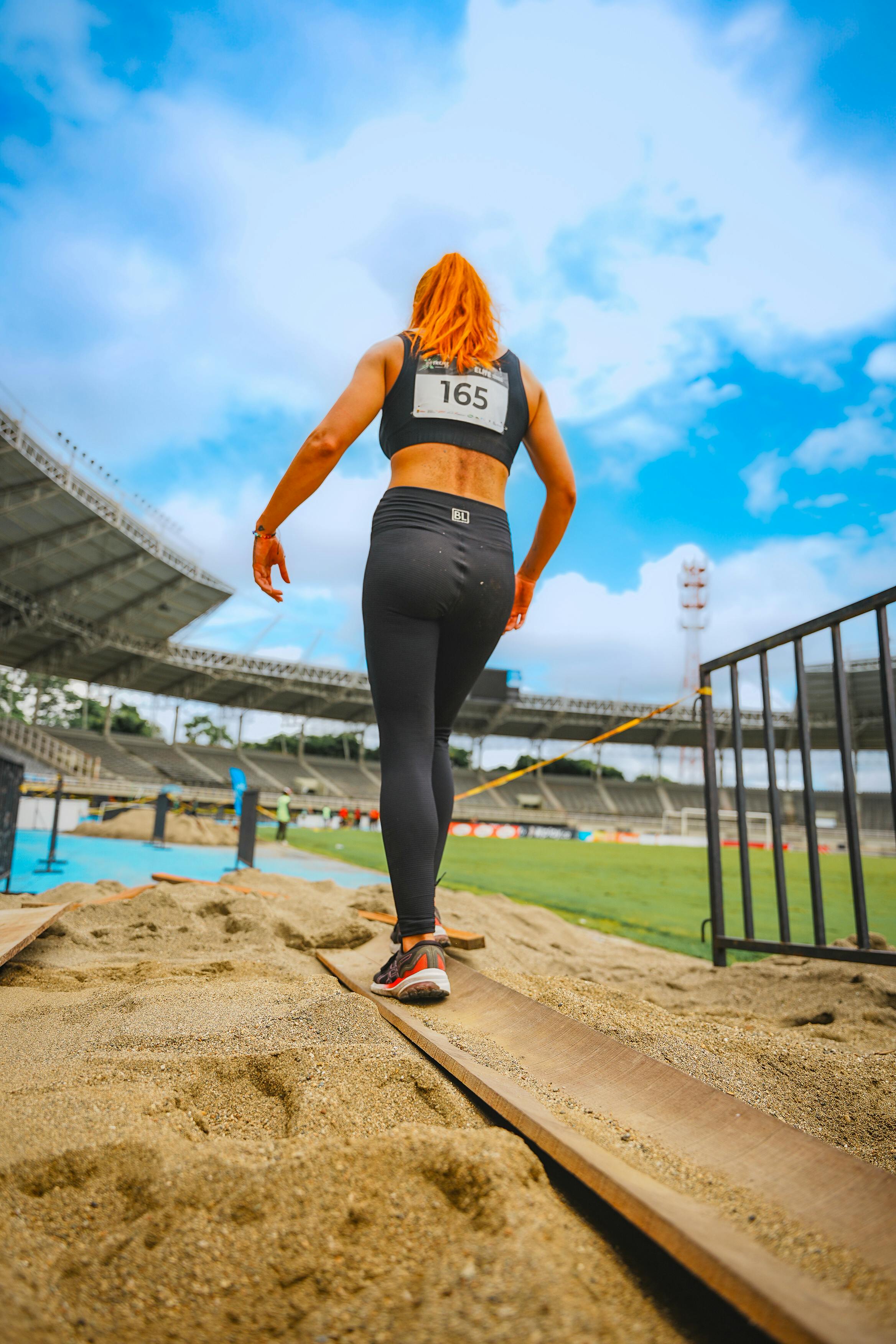 Lululemon: High-Performance Men's Yoga Pants