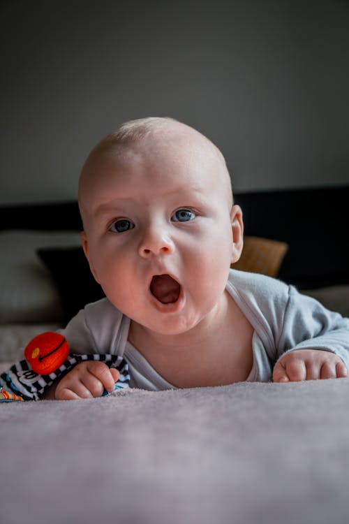 Gratis stockfoto met baby, dierbaar, familie