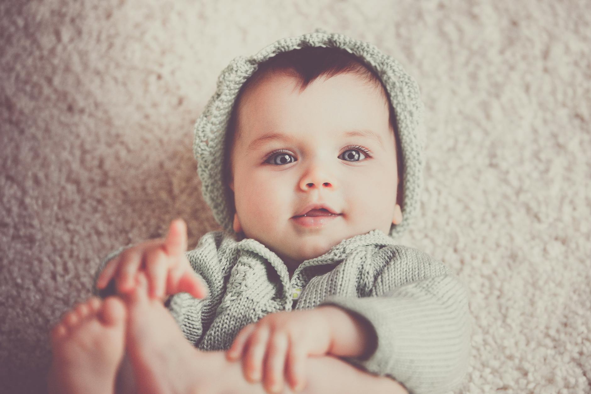 أجمل صور الاطفال | Heartwarming Baby Photos Pexels-photo-266004