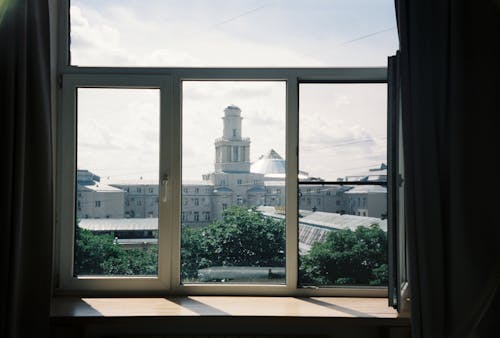 Kostenloses Stock Foto zu architektur, balkon, draußen