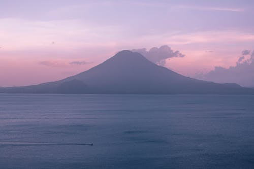 Atitlán Gölü