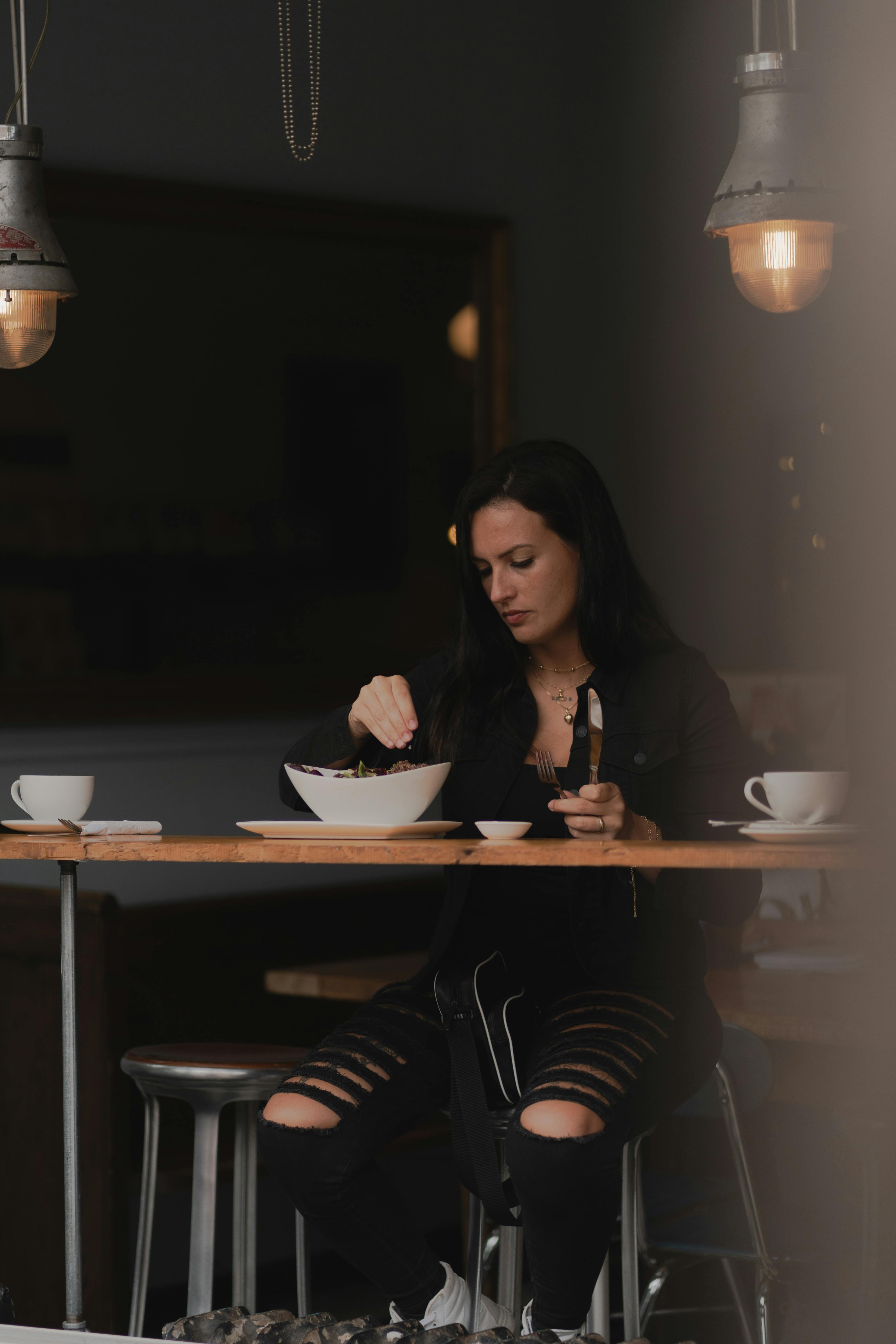 Zadarmo Fotobanka s bezplatnými fotkami na tému # indoor, barová stolička, čaj Fotka z fotobanky