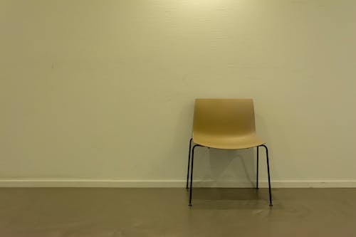 Foto d'estoc gratuïta de buit, cadira, clareja