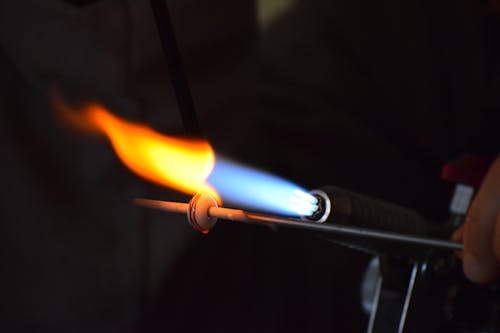 Light Torch Melting Metal