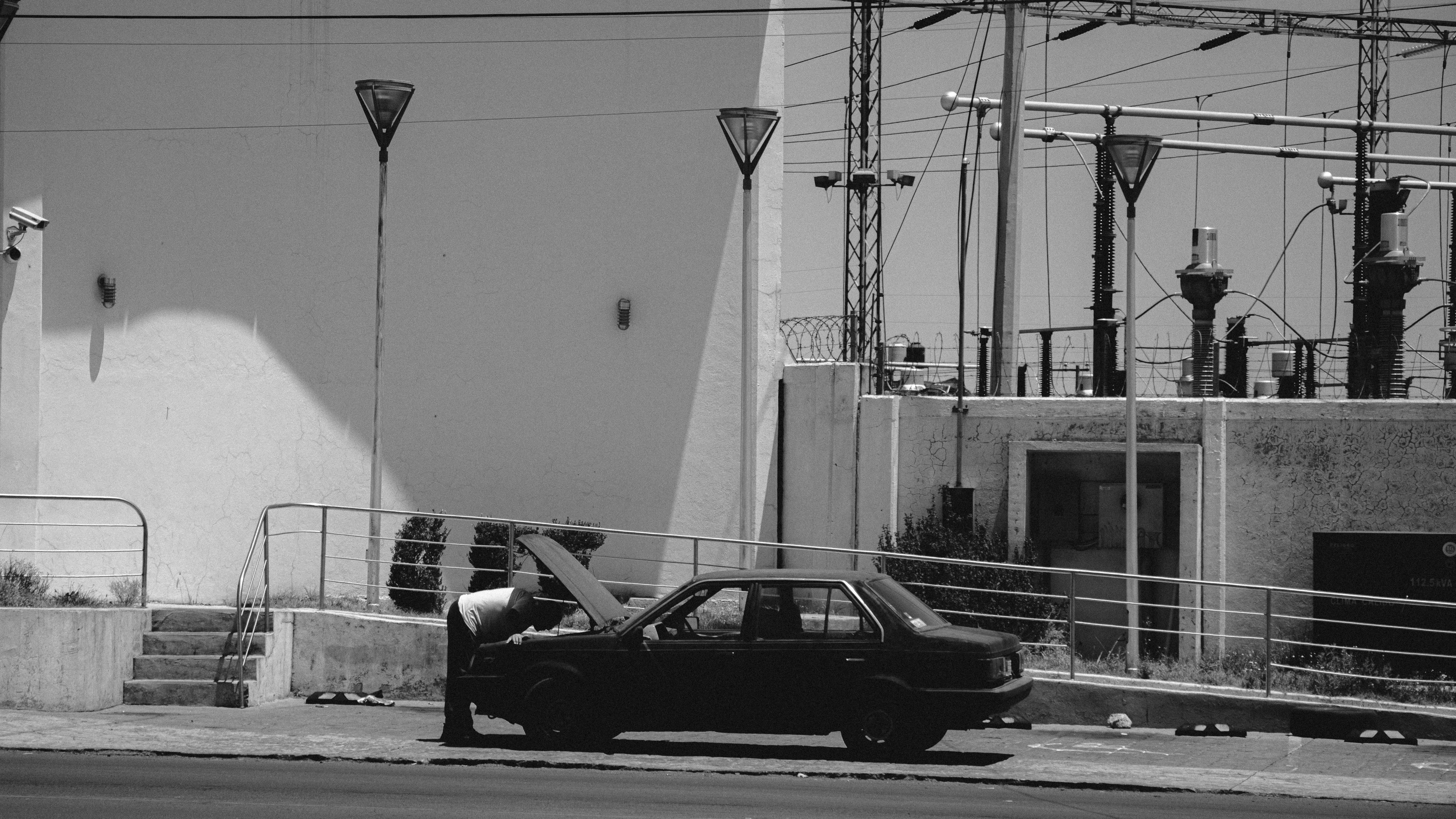 Vehicle maintenance and repair contributes most to transportation inflation in past year — Photo by Alejandro Herrera on Pexe