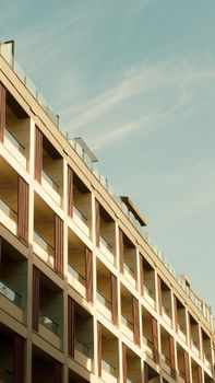 Stylish architecture of a residential building in Istanbul, Türkiye under clear skies.