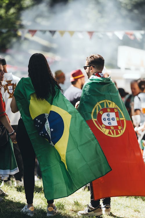 Foto profissional grátis de adulto, agrupar, amontoado